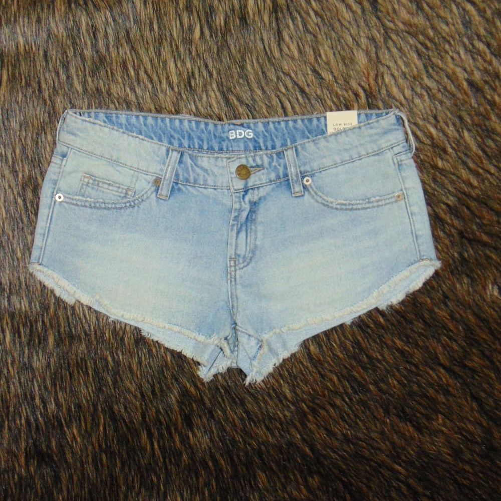 NWT BDG Shorts Low Rise Dolphin (27W)